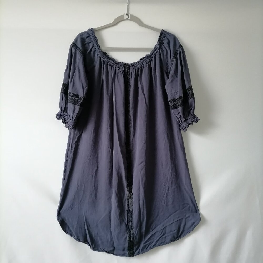 Hummingbird Women's Blue Embroidered Detailing Puff Sleeve Tunic Top Size Large